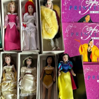 9 PRINCESAS DE PORCELANA DISNEY & 12 FASCÍCULOS DE PRINCESAS DE PORCELANA AQUITIENESLOQUEBUSCAS.COM SPAIN