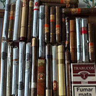 LOTE DE 30 PUROS VARIADOS Y 1 PAQUETE DE CIGARROS TRABUCOS NUEVOS A ESTRENAR AQUITIENESLOQUEBUSCAS.COM